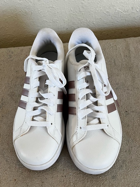 adidas Shoes - Adidas Woman's Gold Cloudform Grand Court Sneakers Sz 9